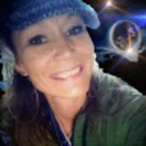 Meet your Posher, Jenn